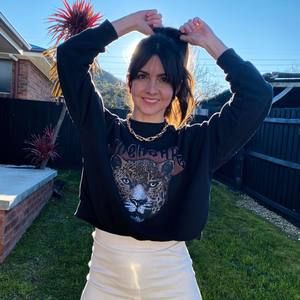 Meet your Posher, Juanita